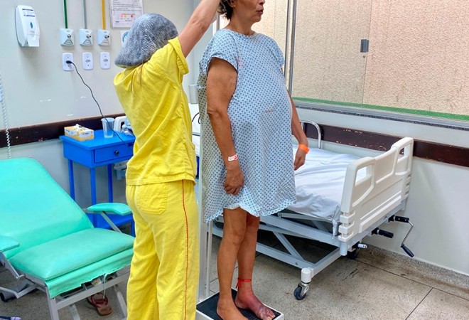 Hospital de Luziânia realiza atendimento nutricional à beira leito