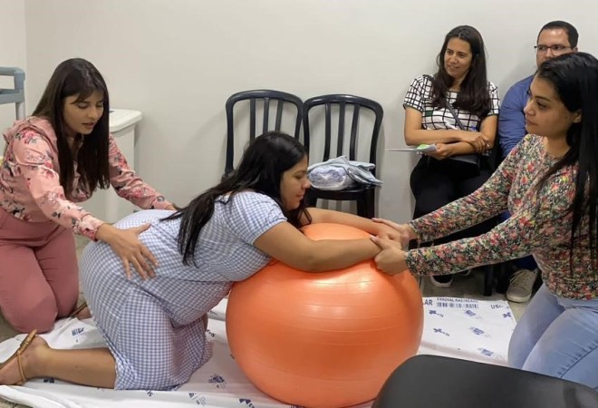 Hospital Estadual de Luziânia realiza palestra para gestantes